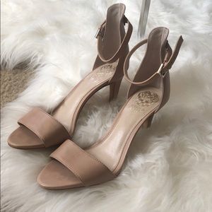 Like New Size 6 Vince Camuto Pink Nude Sandal Heel